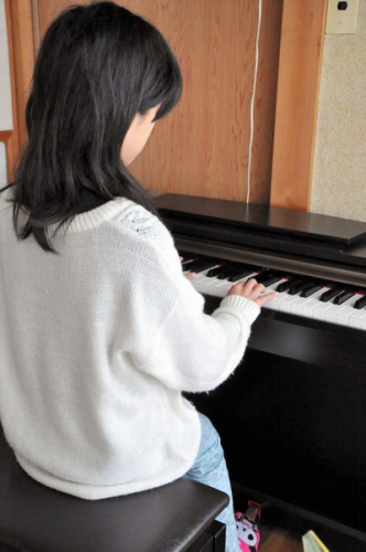 日本12歲男孩患性別認同障礙 穿女生校服上學