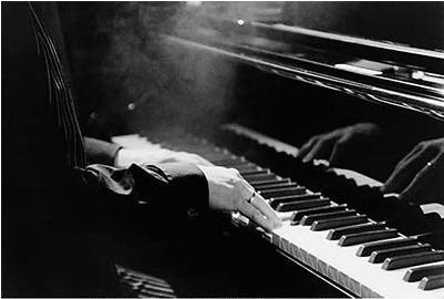 誰有非主流男生彈鋼琴圖片,大圖最好, - 已解決- 搜搜