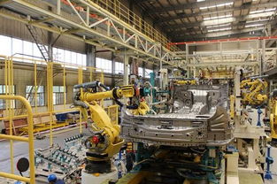 五菱首款SUV五菱宏光S3在青島正式下線，優(yōu)雅鋼琴烤漆內(nèi)飾盡顯品質(zhì)